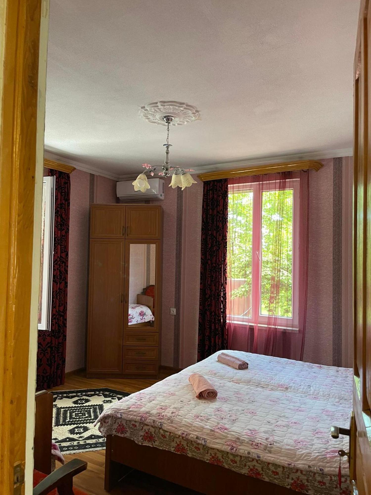 Irina Hotel Ckaltubo Kültér fotó